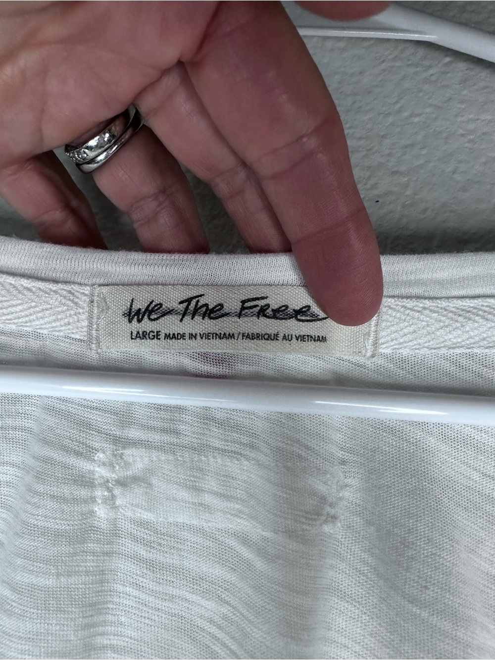 We The Free- Oversized White Scoop-Neck Long Sleeve Pocket Tee- Large - Picture 8 of 8
